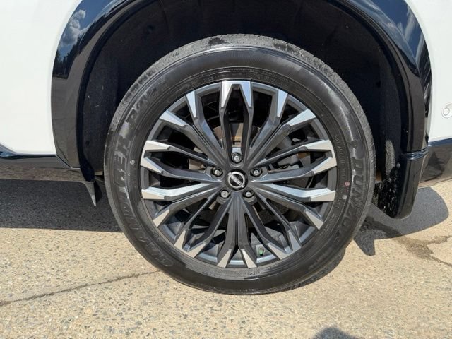 Used 2025 Nissan Rogue Platinum w/ Platinum Premium Package FWD image 9