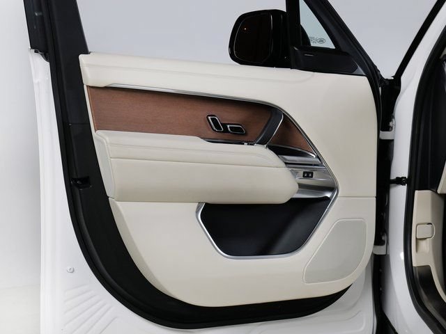 Used 2023 Land Rover Range Rover SE AWD/4WD image 25