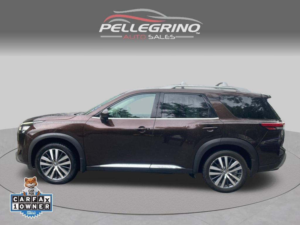 Used 2022 Nissan Pathfinder Platinum w/ Cargo Package AWD/4WD image 3
