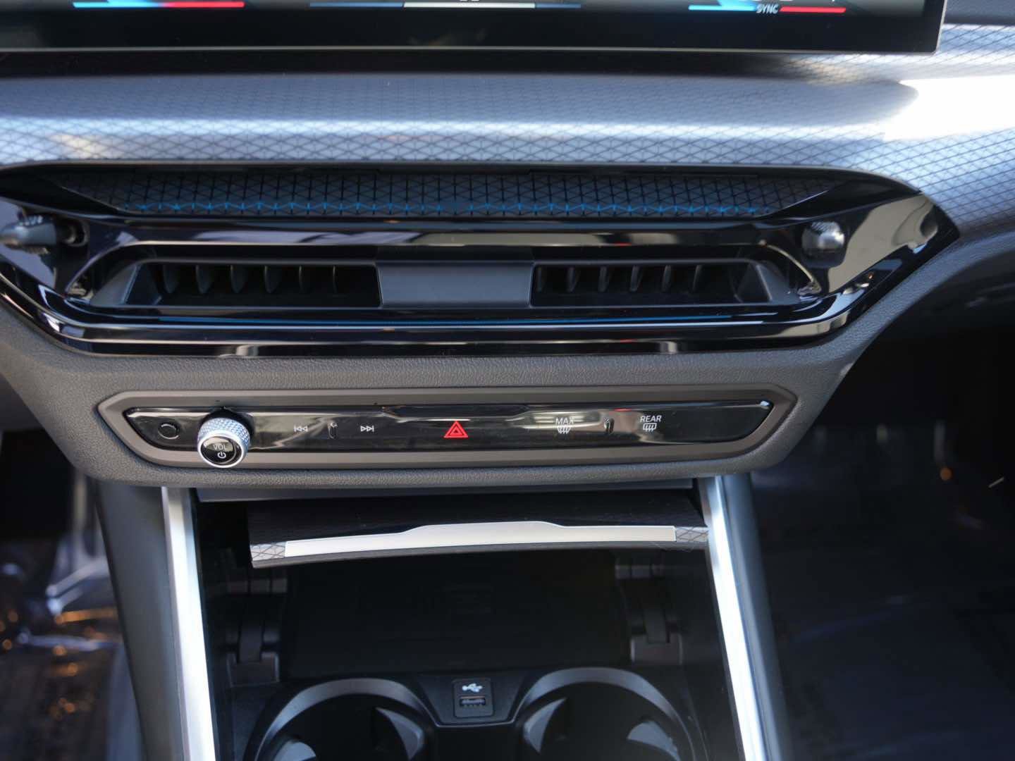 Used 2025 BMW M340i Sedan image 22