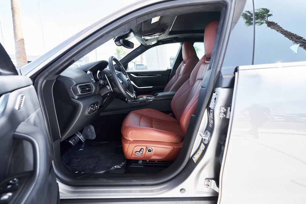 Used 2022 Maserati Levante Modena image 18