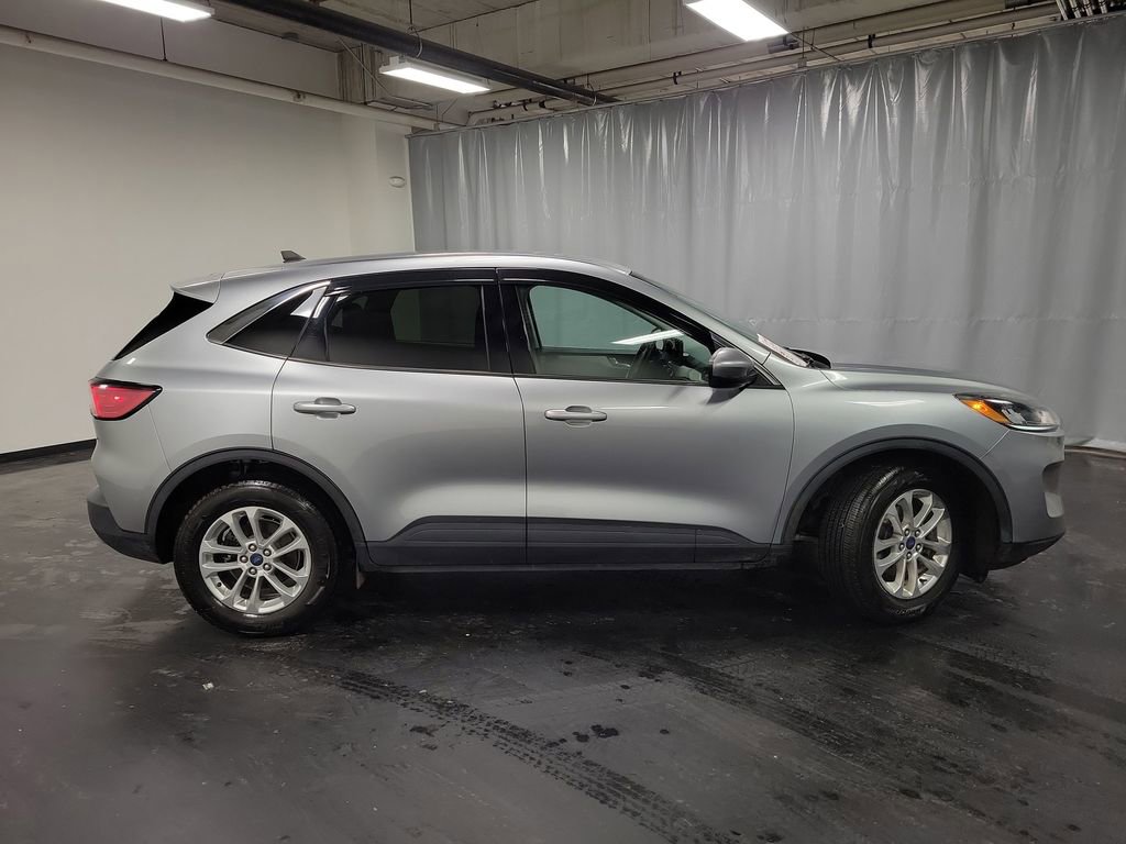 Used 2021 Ford Escape SE w/ Convenience Package image 9