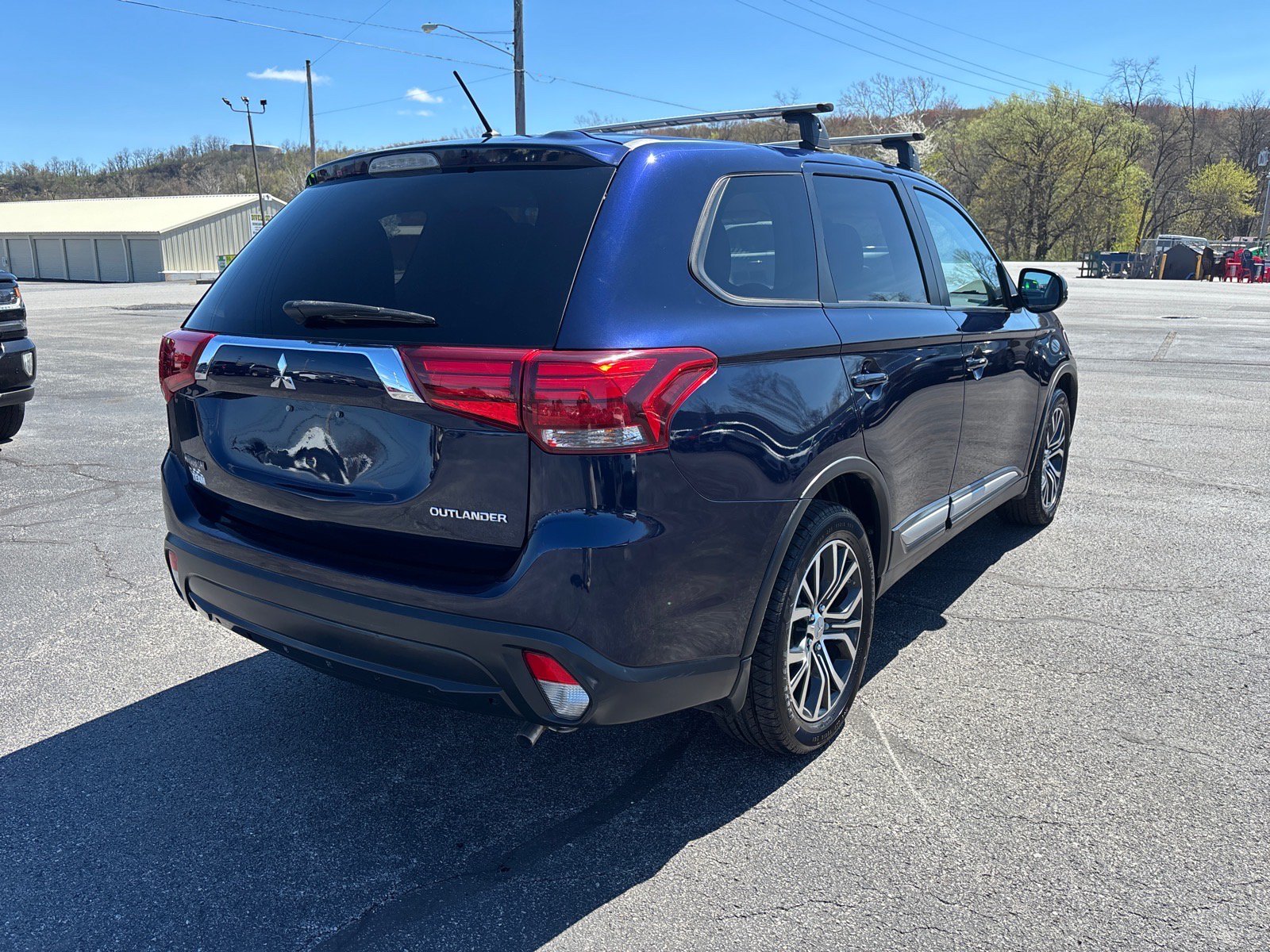 Used 2016 Mitsubishi Outlander SE AWD/4WD image 8