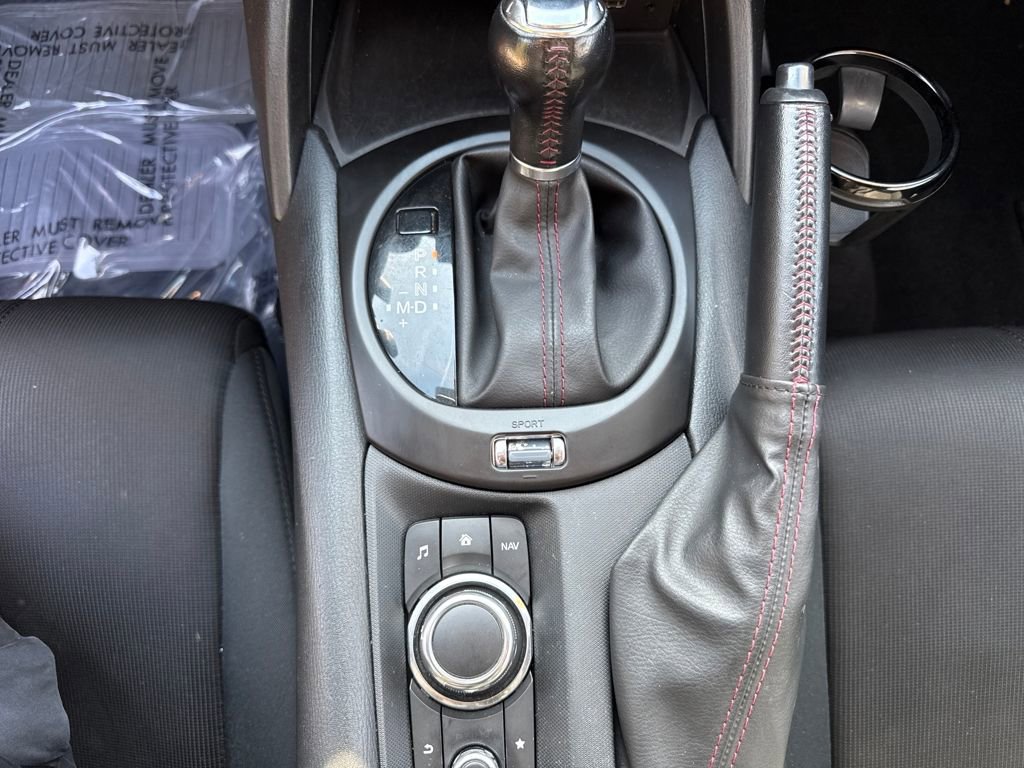 Used 2019 MAZDA MX-5 Miata Sport w/ I-ACTIVSENSE Sport Package image 21