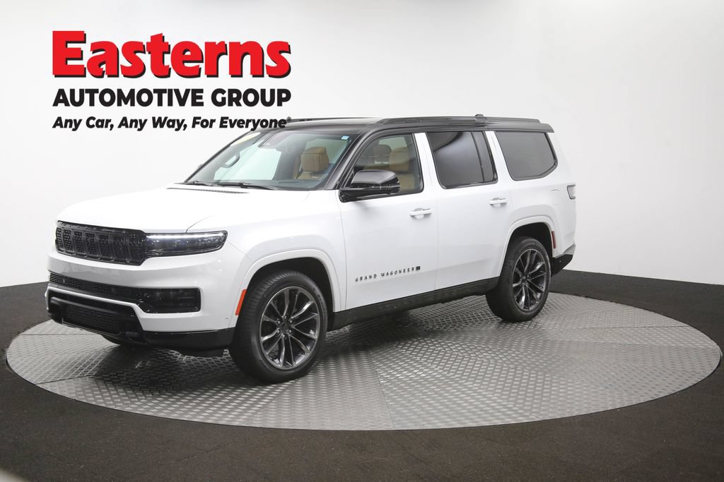 Used 2025 Jeep Grand Wagoneer Series III w/ Rear Seat Video Group 1 AWD/4WD image 61