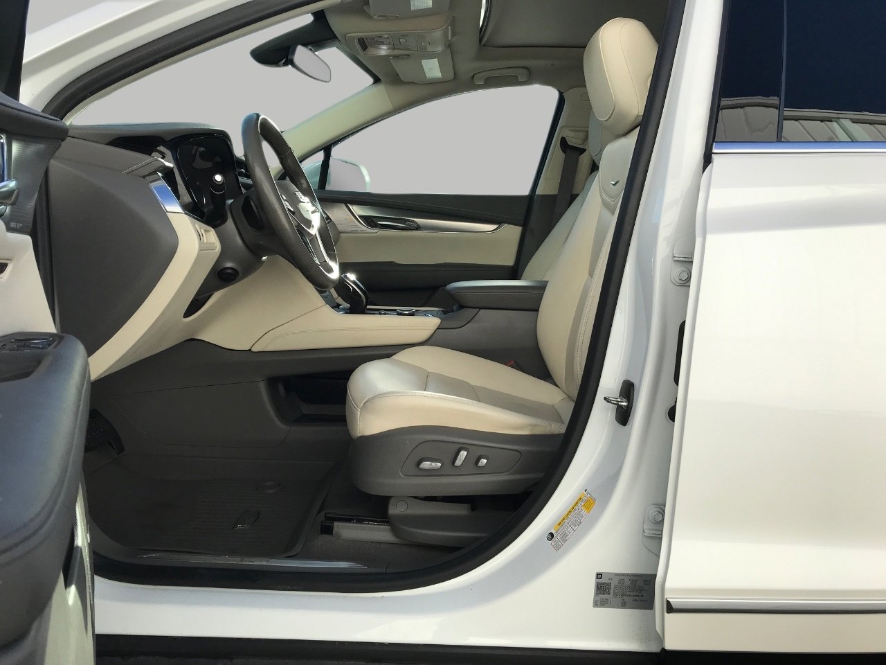 Used 2020 Cadillac XT5 Premium Luxury image 9