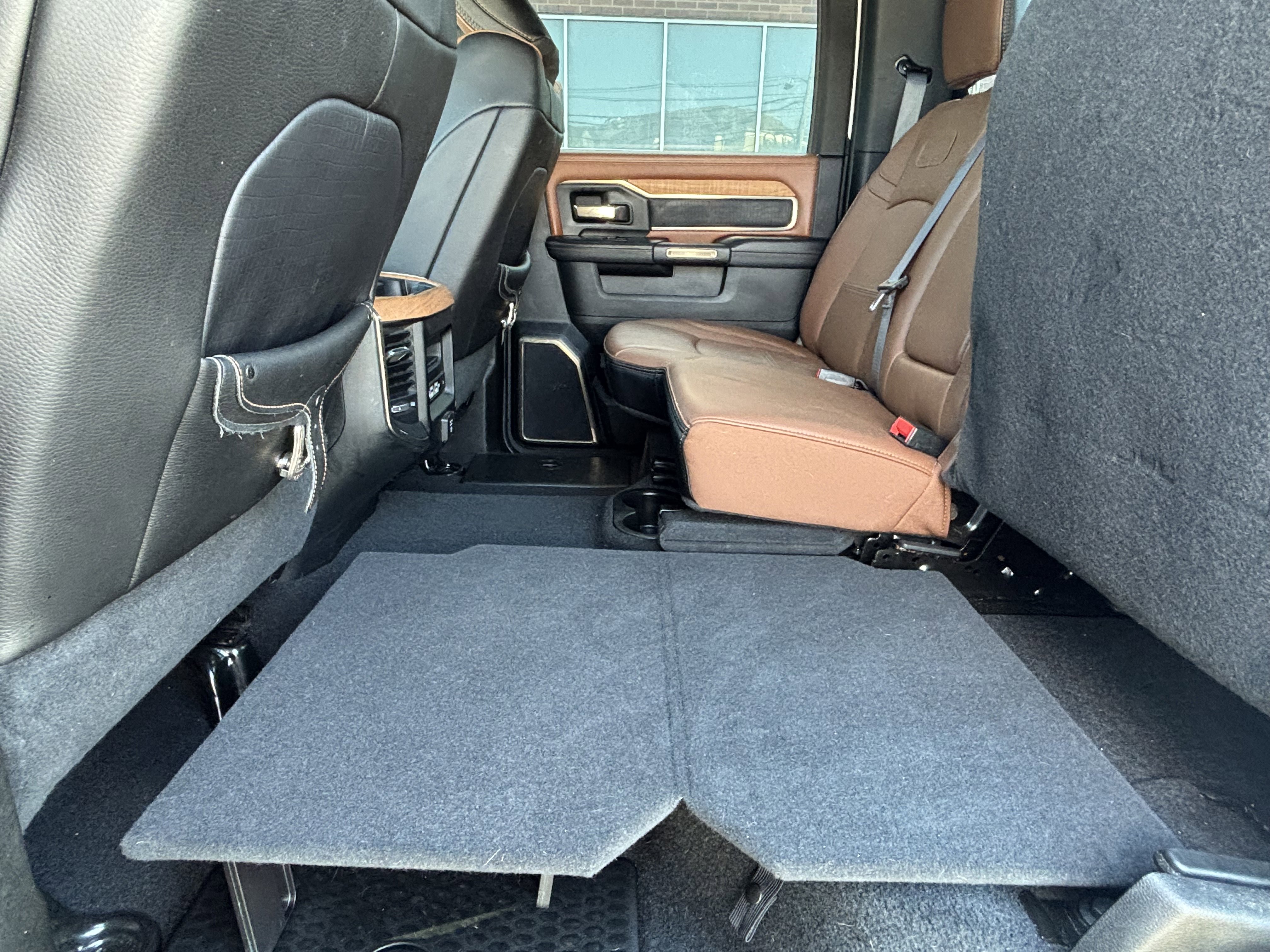 Used 2020 RAM 3500 Limited image 34