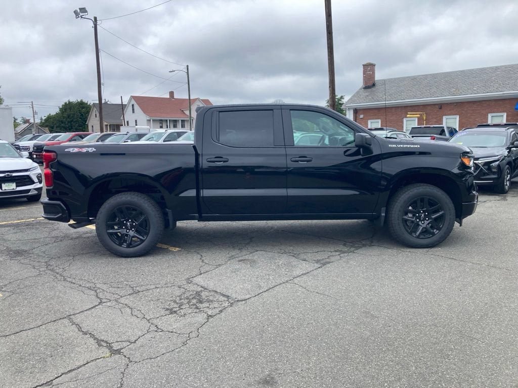New 2026 Chevrolet Silverado 1500 Custom w/ Turbomax Blackout Package AWD/4WD image 27