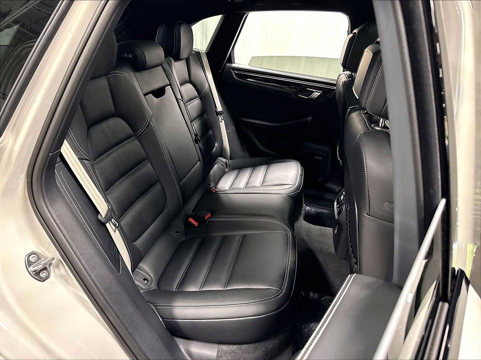 New 2026 Porsche Macan S AWD/4WD image 30