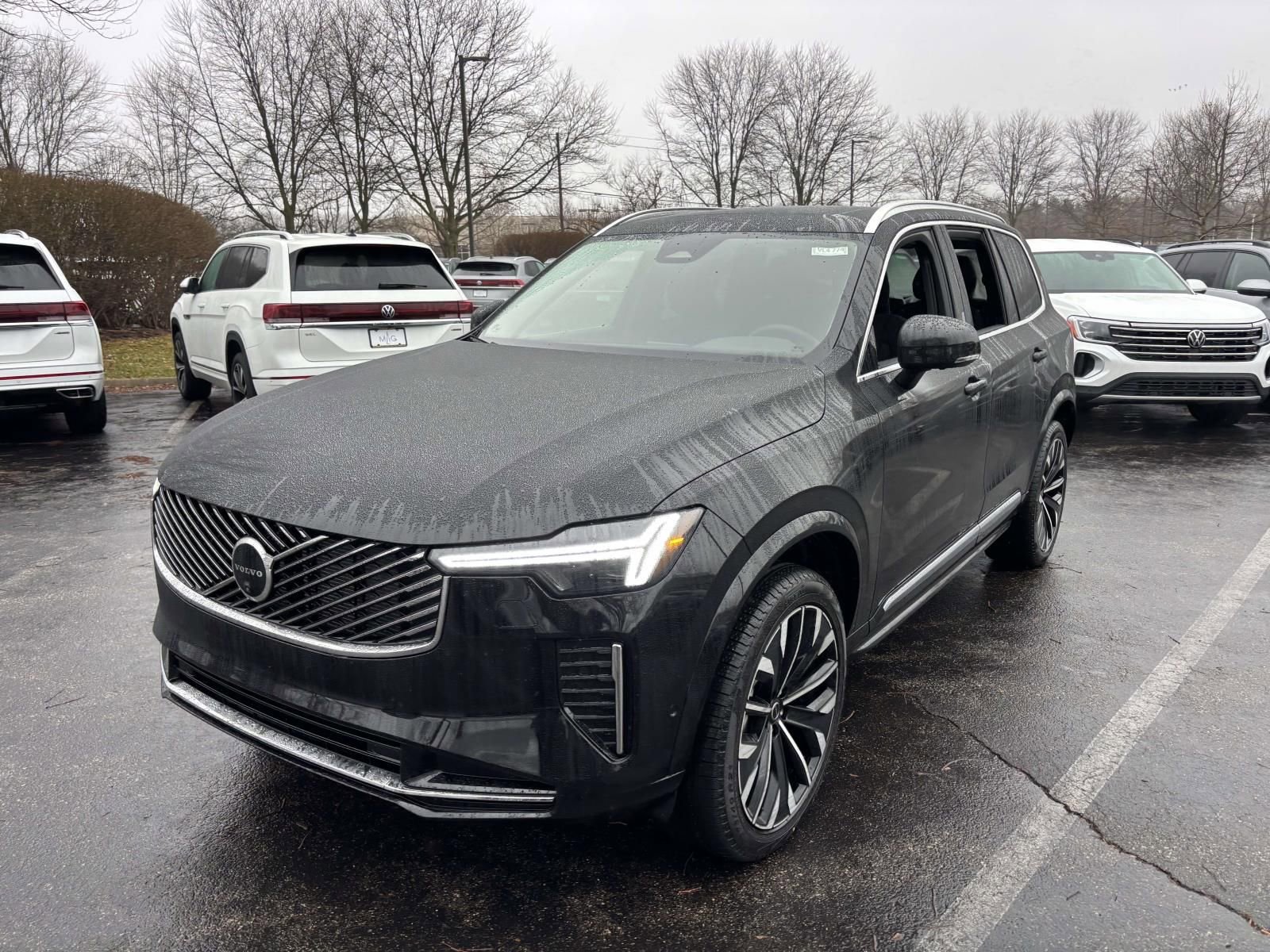 New 2026 Volvo XC90 B6 Plus w/ Protection Package Premier image 3