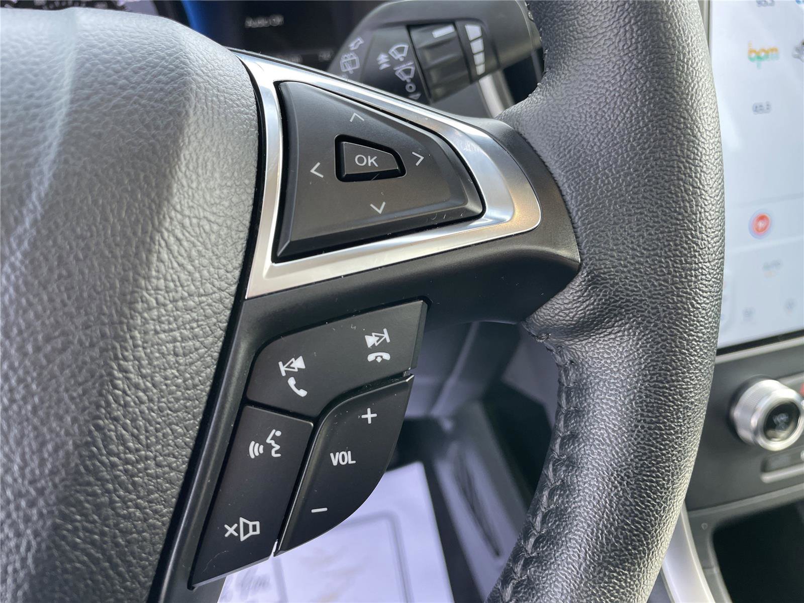 Used 2024 Ford Edge SEL w/ Convenience Package AWD/4WD image 15