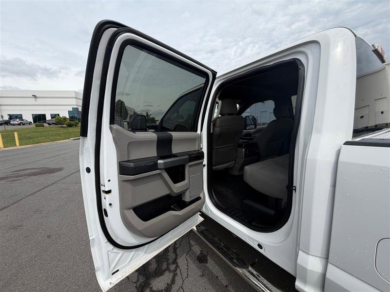 Used 2018 Ford F350 XLT w/ XLT Value Package AWD/4WD image 27