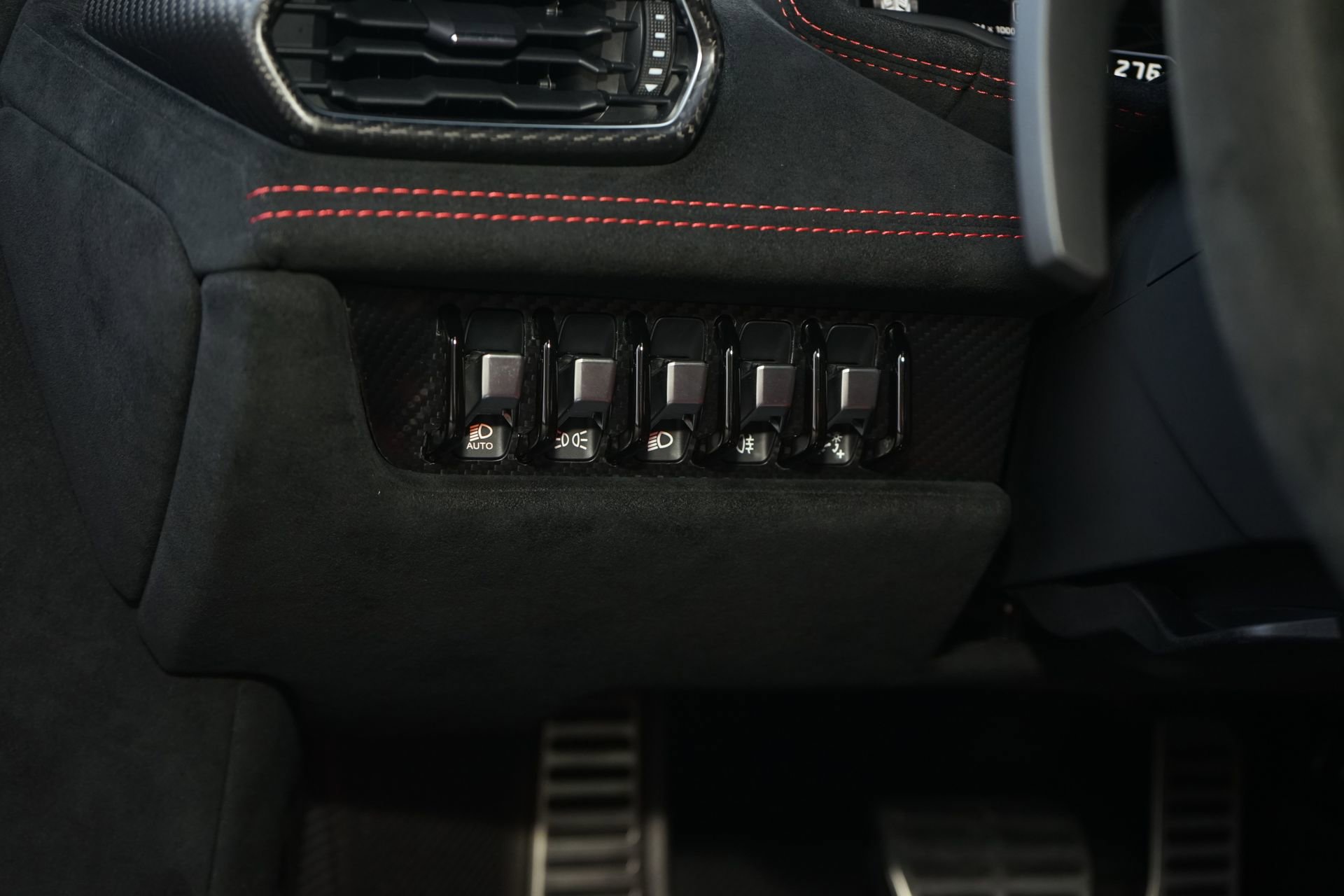 Used 2023 Lamborghini Huracan STO image 29