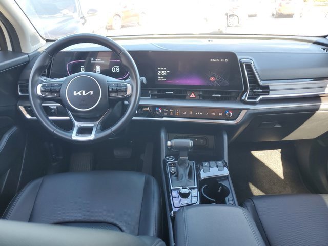Used 2024 Kia Sportage EX image 13