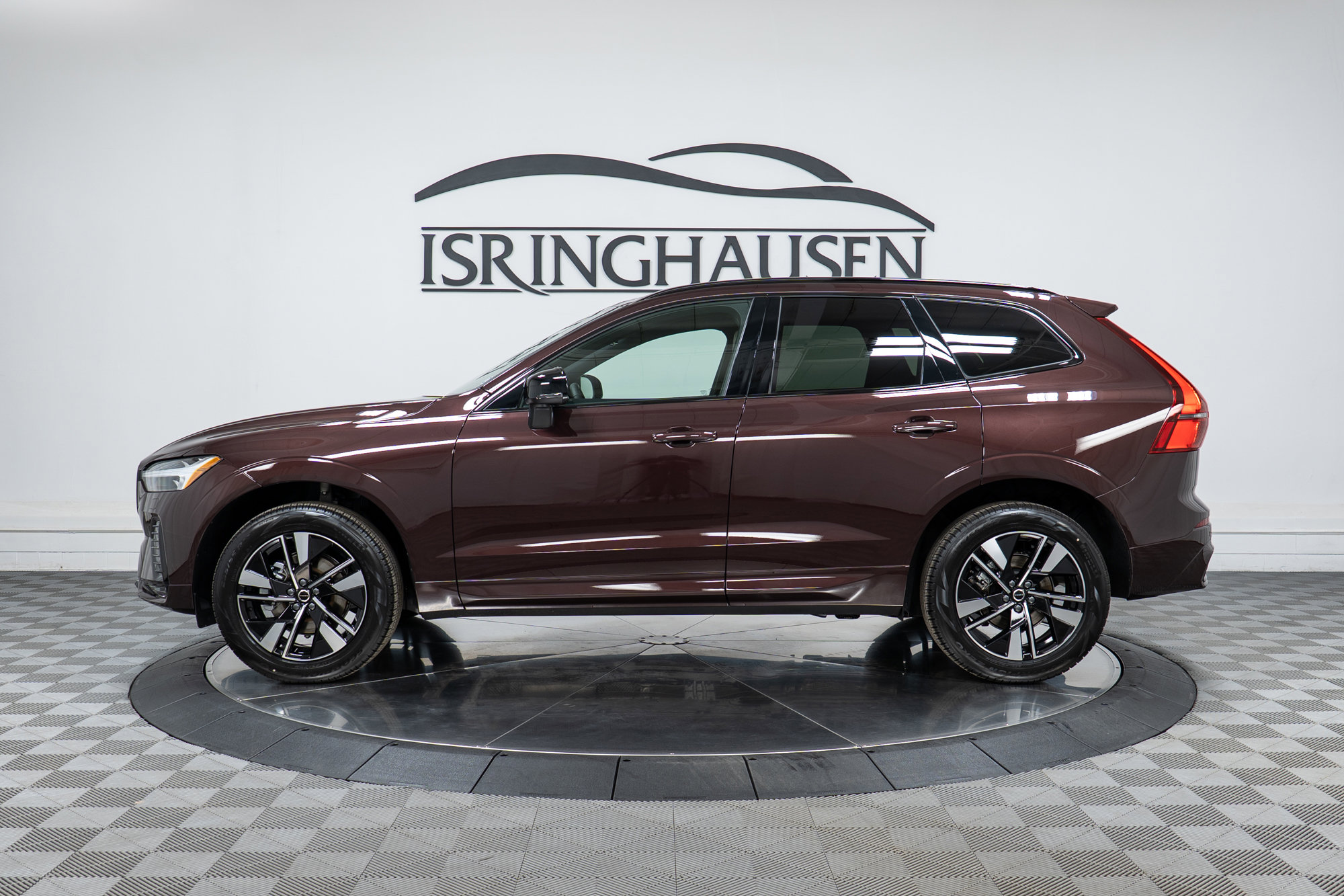 New 2026 Volvo XC60 B5 Core w/ Climate Package image 8