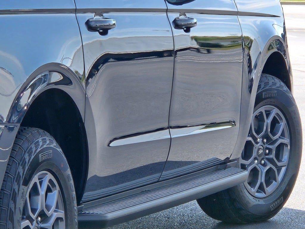 New 2025 Ford Expedition Max Active AWD/4WD image 13