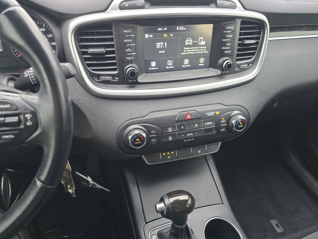 Used 2017 Kia Sorento 2.4L LX w/ LX Convenience Package image 28