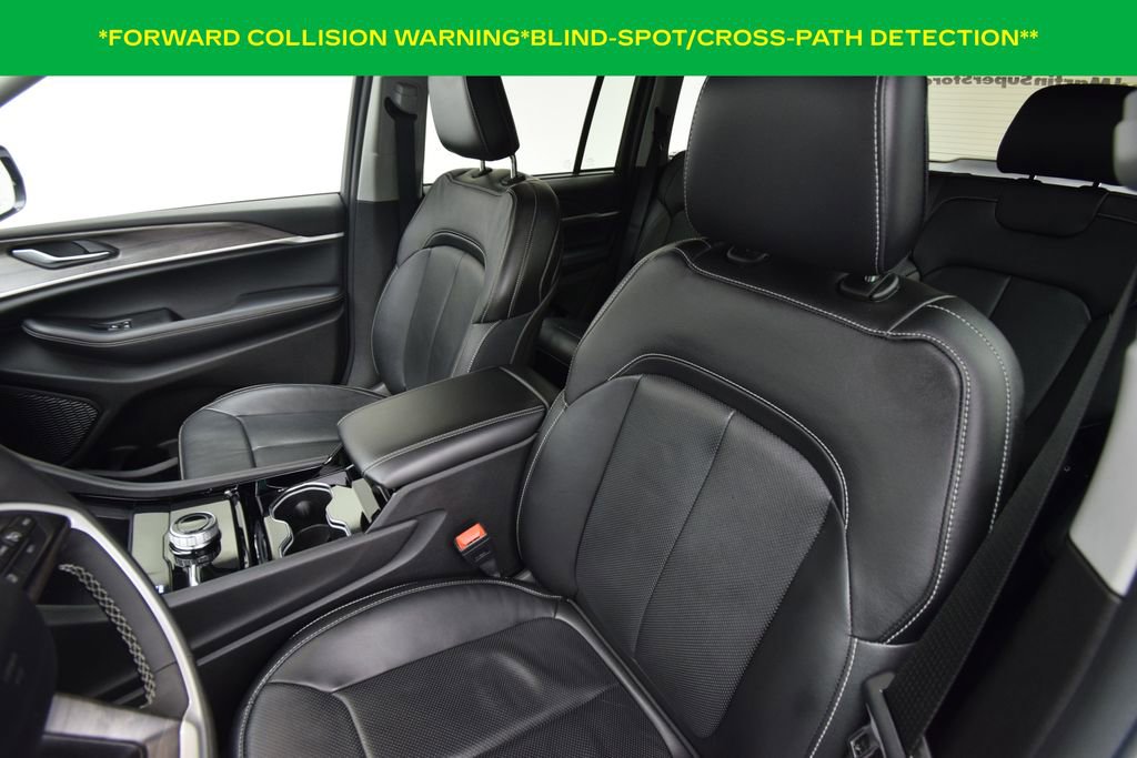 Used 2023 Jeep Grand Cherokee Limited w/ Luxury Tech Group II image 19