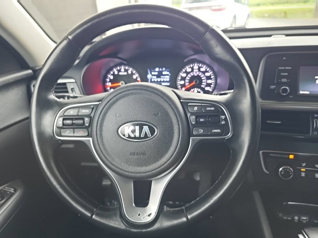 Used 2017 Kia Optima LX FWD image 18