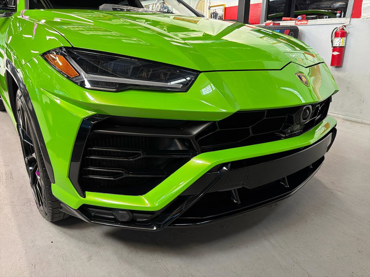 Used 2022 Lamborghini Urus AWD/4WD image 13