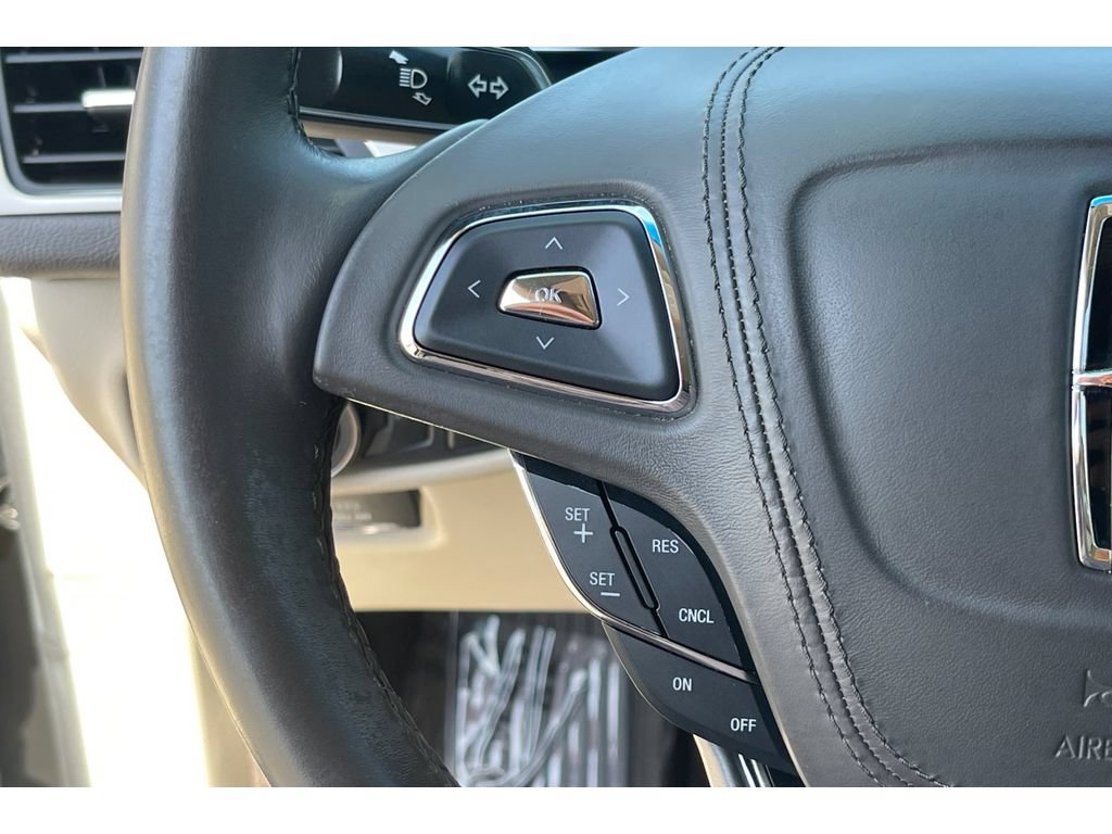 Used 2018 Lincoln MKZ Reserve FWD image 35