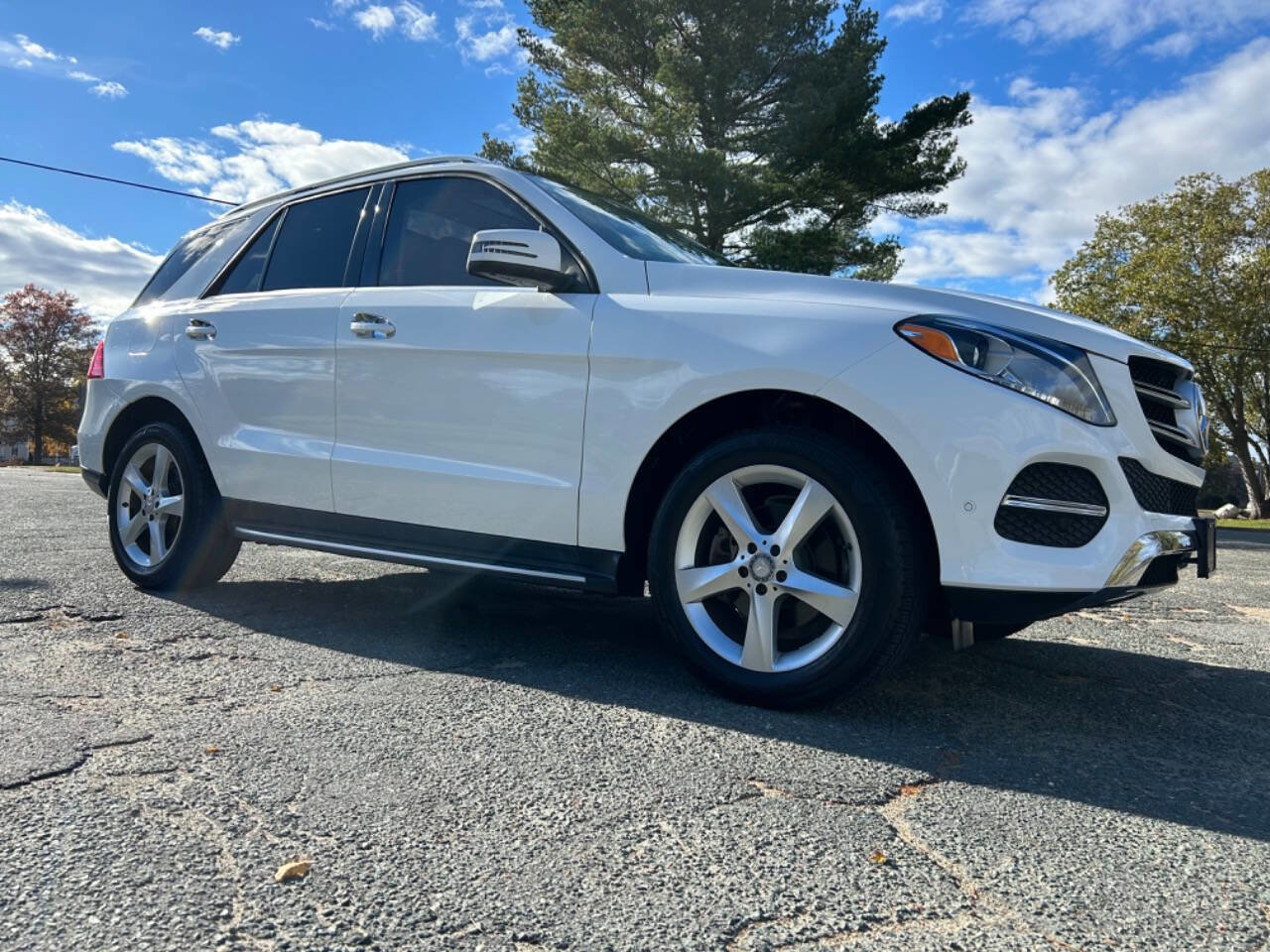 Used 2016 Mercedes-Benz GLE 350 4MATIC w/ Premium Package image 9