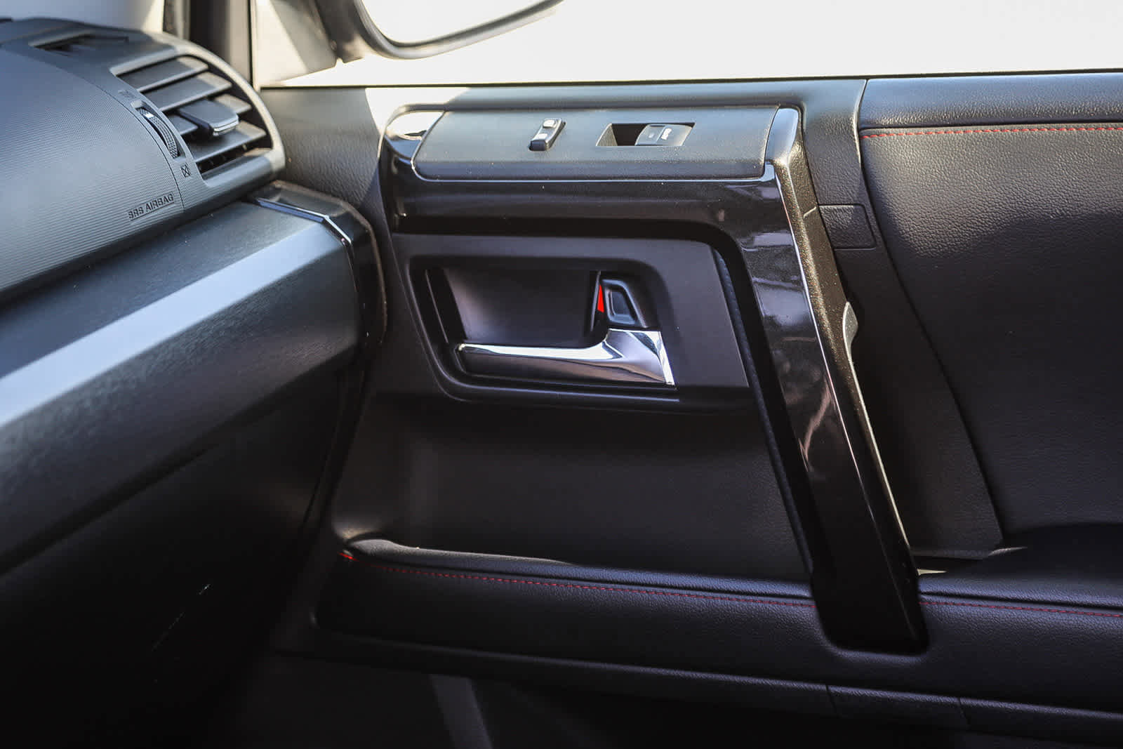 Used 2022 Toyota 4Runner TRD Off-Road Premium image 21
