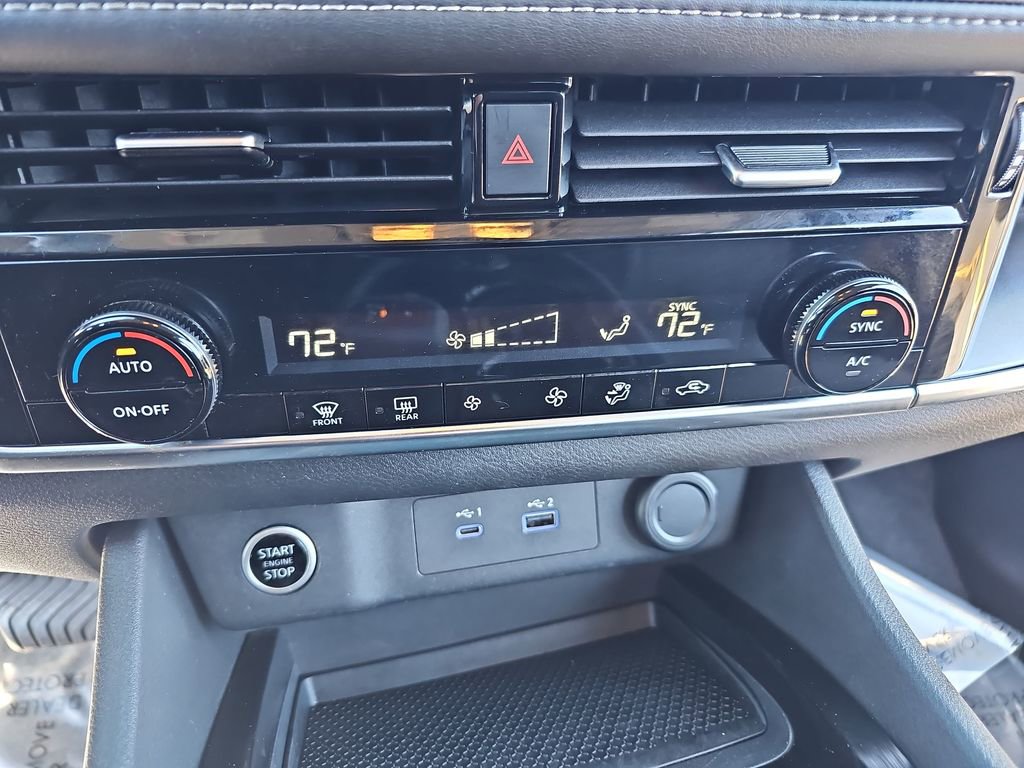 Used 2022 Nissan Rogue SV image 20