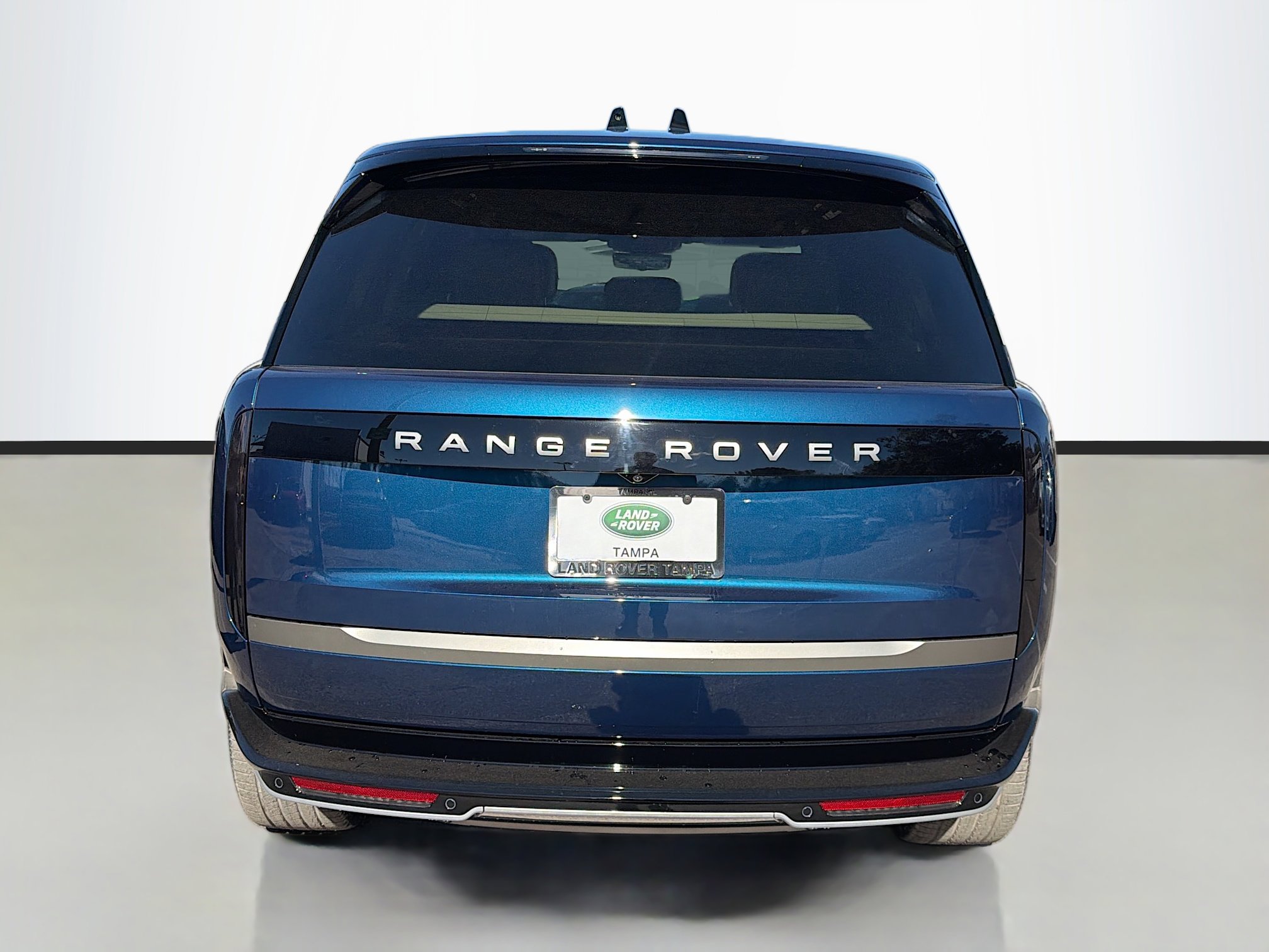 New 2026 Land Rover Range Rover SE image 4