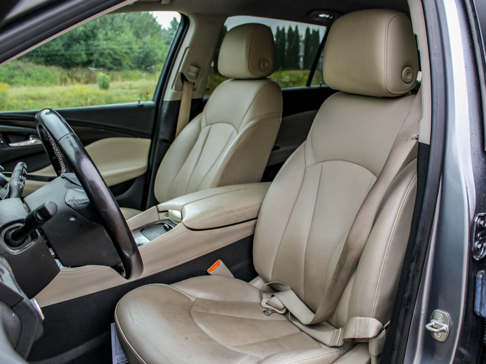 Used 2019 Buick Envision Premium AWD/4WD image 18