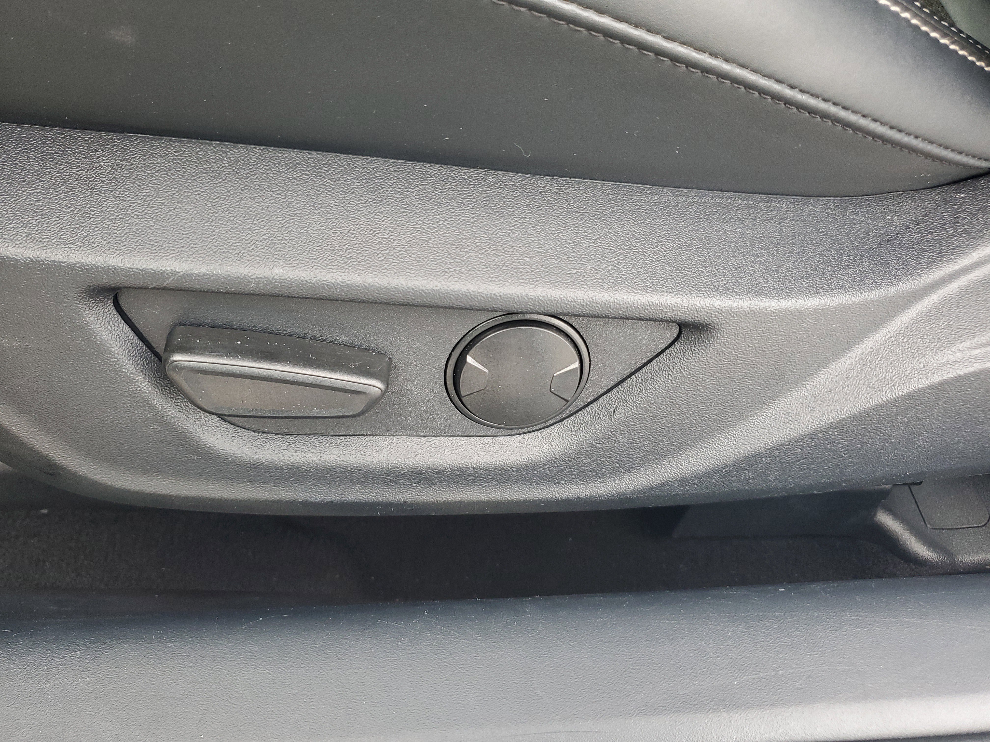 Used 2024 Ford Mustang Coupe image 12