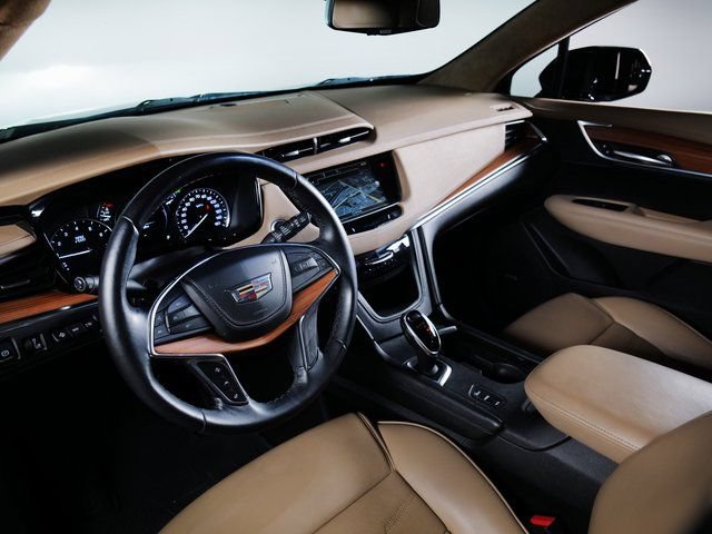 Used 2018 Cadillac XT5 Platinum w/ Driver Assist Package AWD/4WD image 19
