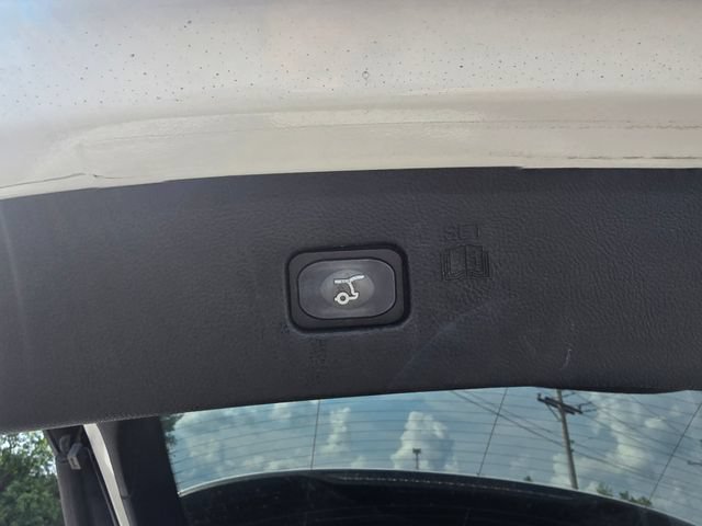 Used 2020 Ford Edge Titanium w/ Equipment Group 301A AWD/4WD image 16