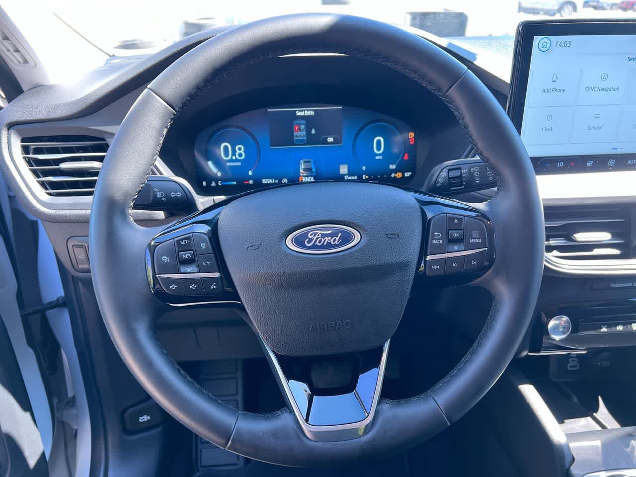 Used 2025 Ford Escape Platinum AWD/4WD image 14