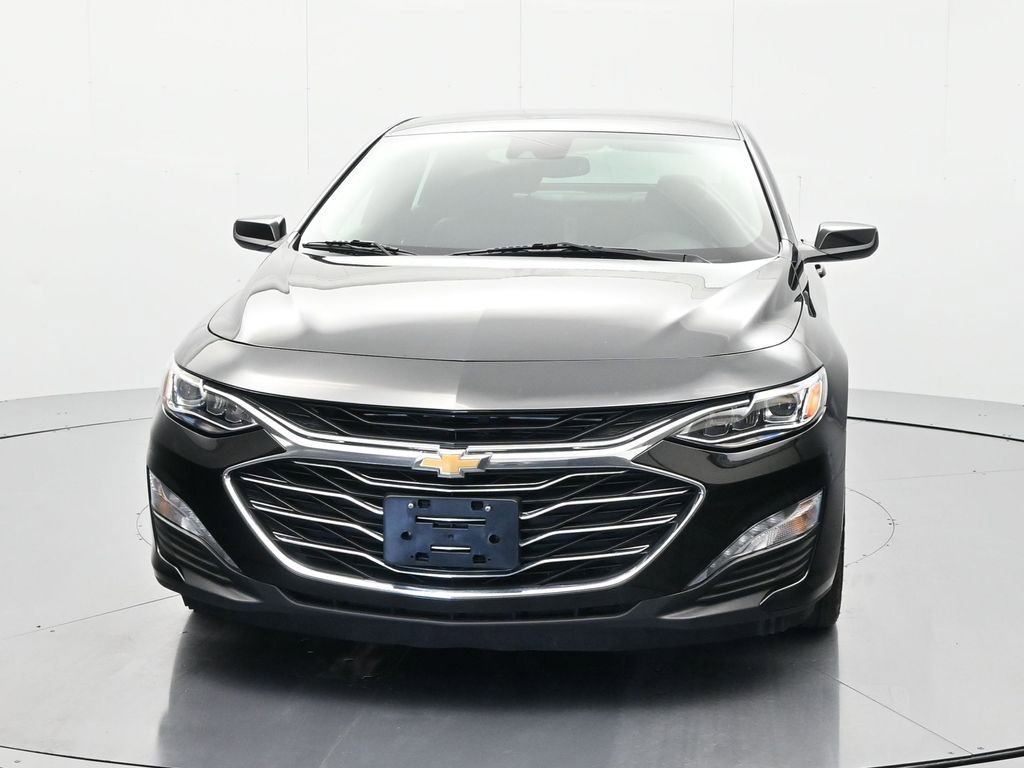 Used 2024 Chevrolet Malibu LT FWD image 2