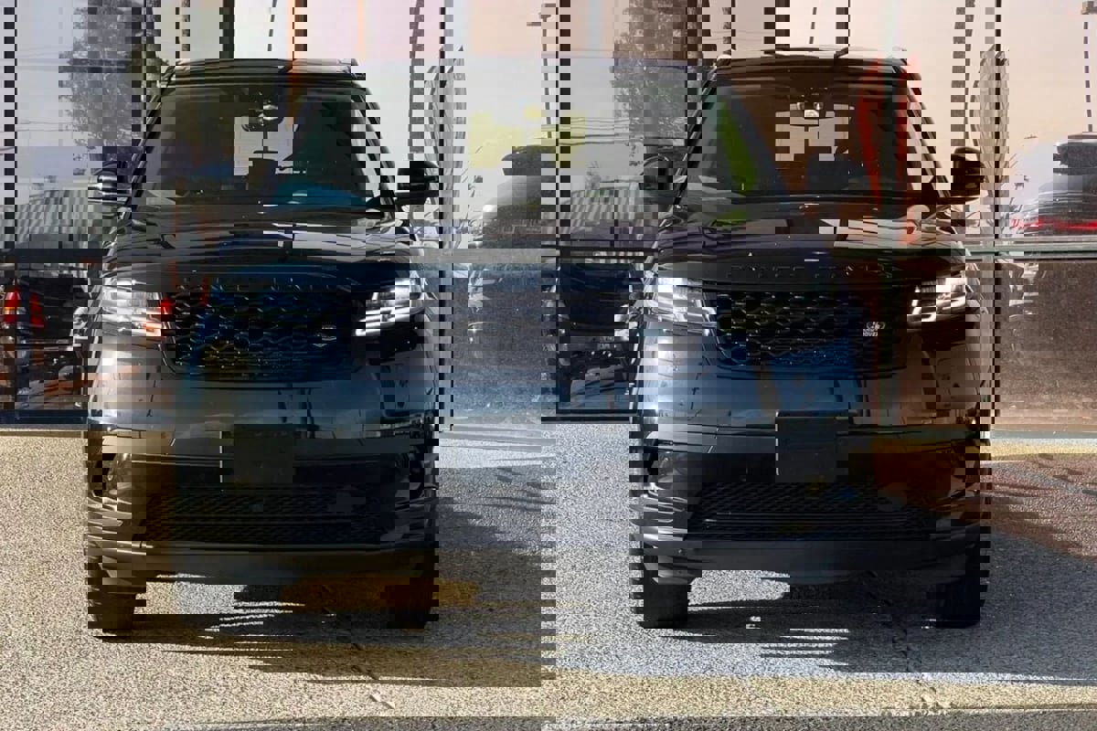 Used 2019 Land Rover Range Rover Velar S image 24