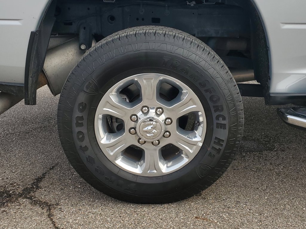 Used 2026 RAM 2500 Big Horn AWD/4WD image 4