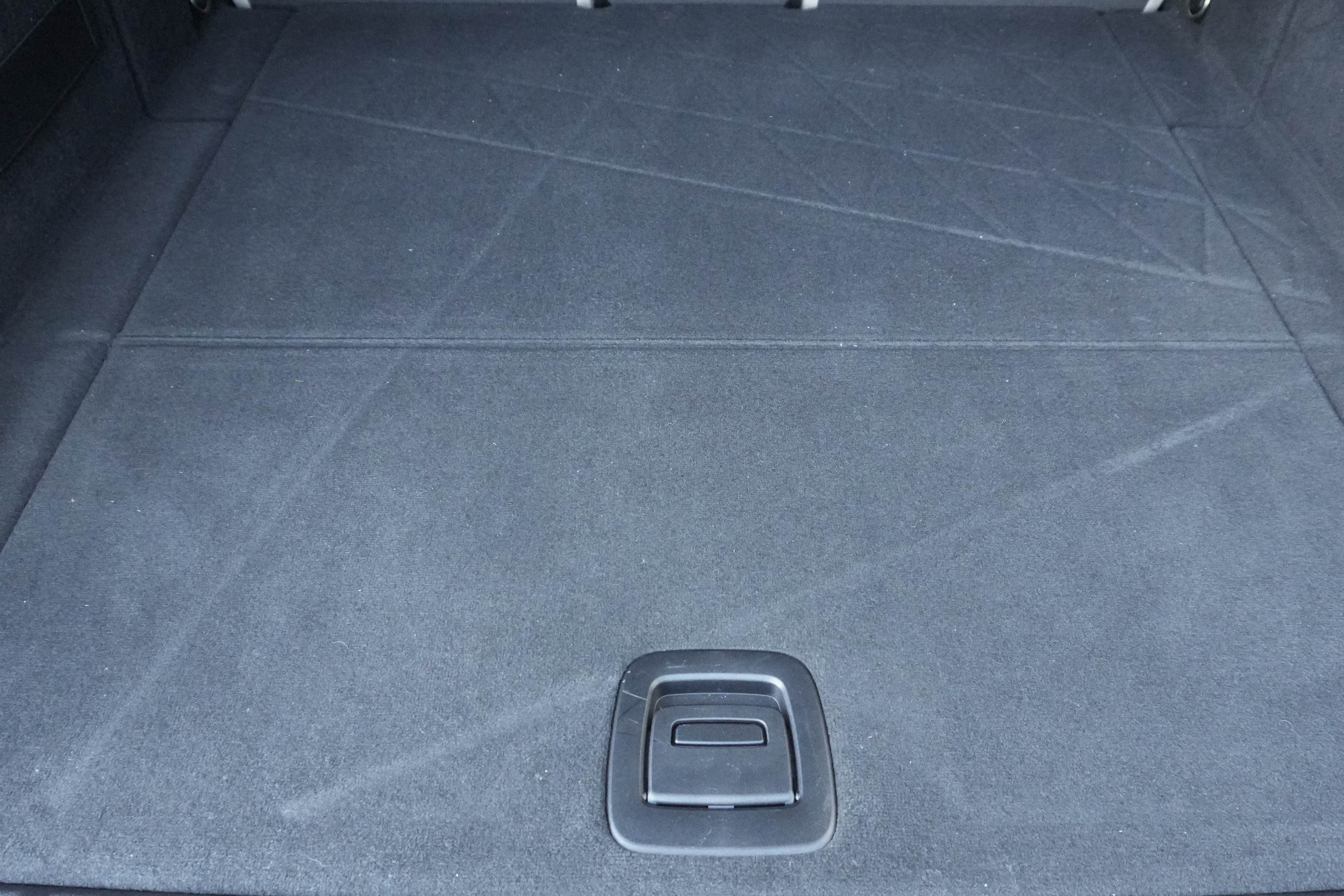 Certified 2023 BMW iX xDrive50 w/ Premium Package image 32