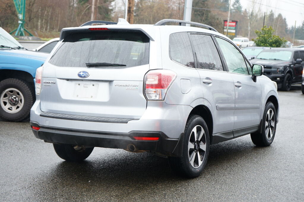 Used 2017 Subaru Forester 2.5i Limited image 5