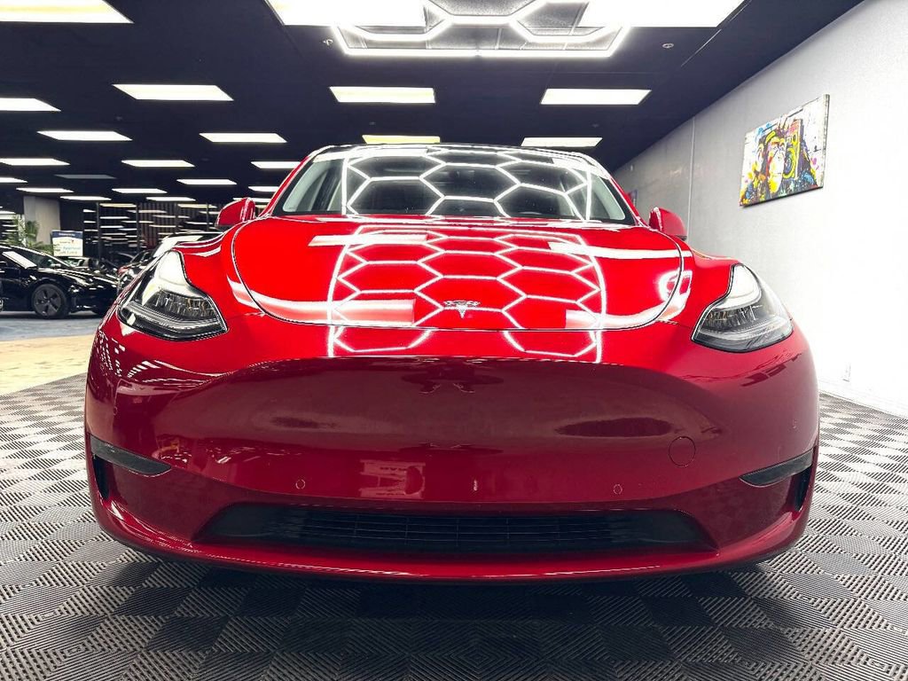 Used 2021 Tesla Model Y Long Range image 3
