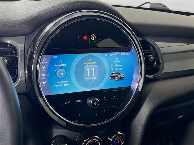 Used 2022 MINI Cooper 4-Door Hardtop image 16