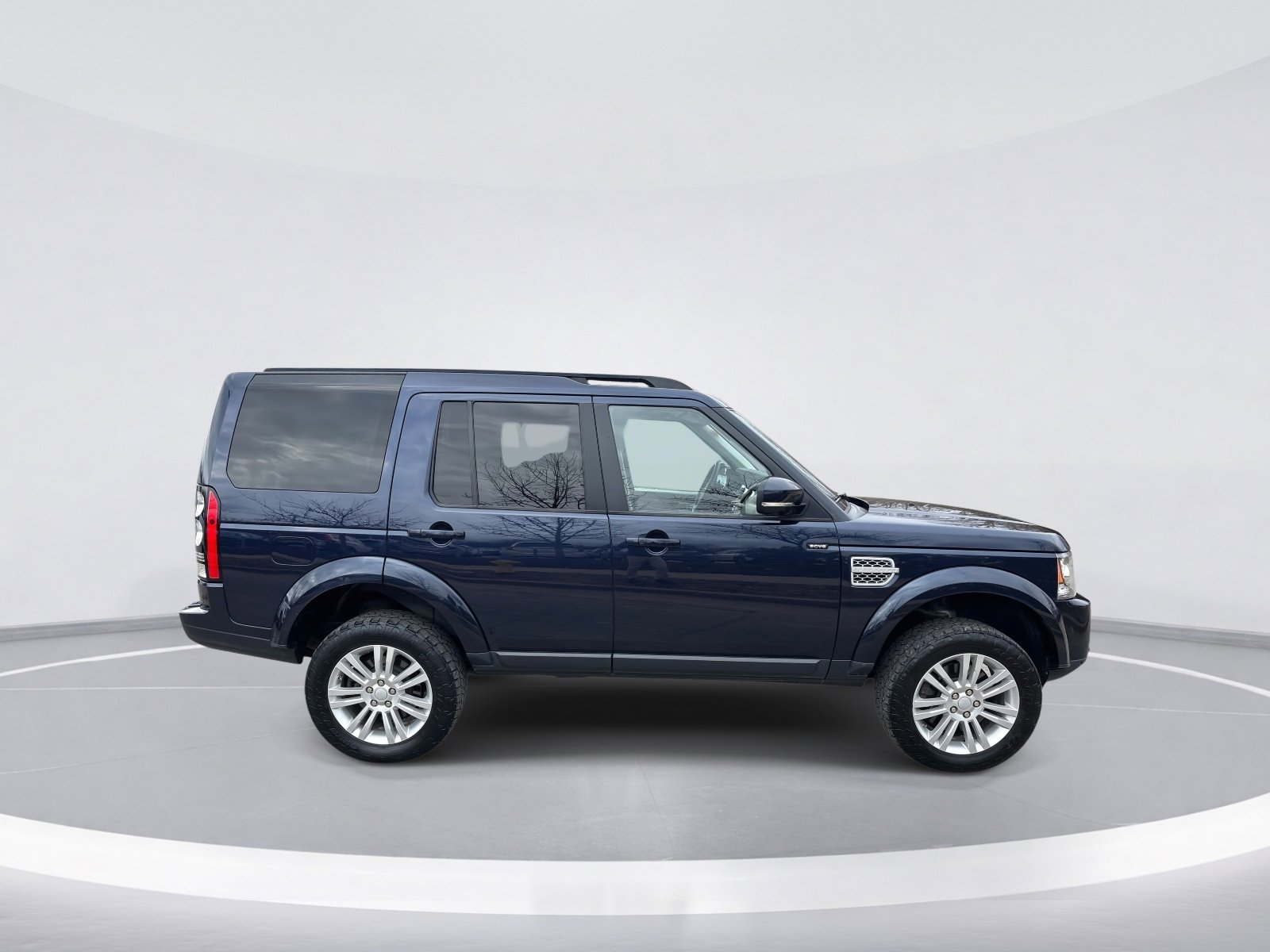 Used 2016 Land Rover LR4 HSE LUX image 9