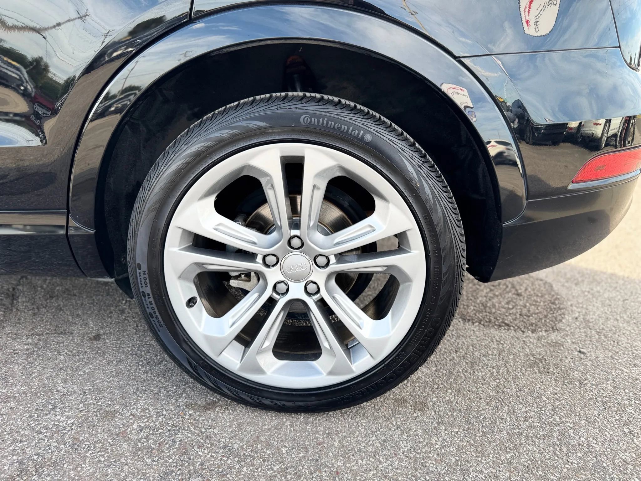 Used 2015 Audi Q3 2.0T Prestige w/ Prestige Package image 23