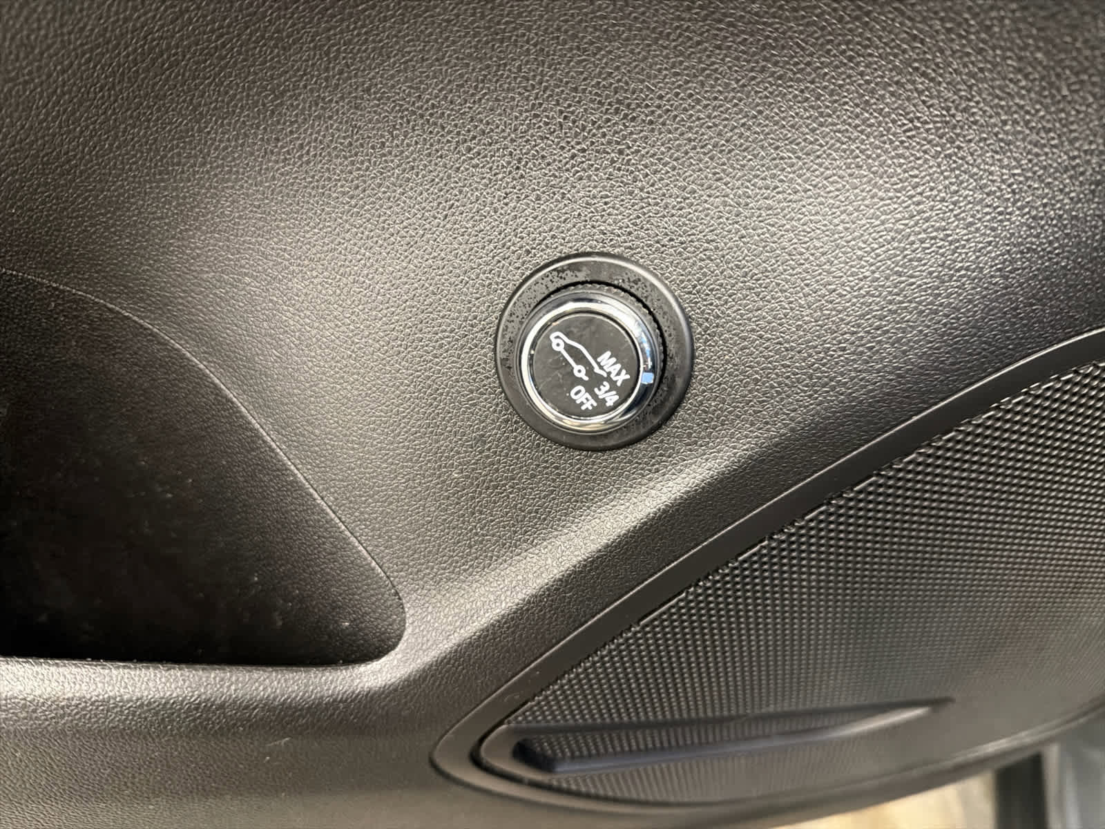 Used 2023 Buick Envision Essence image 20