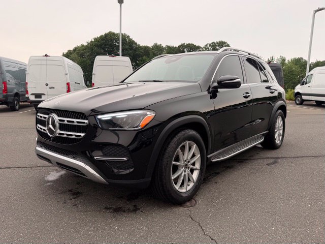 Used 2024 Mercedes-Benz GLE 450e 4MATIC image 3