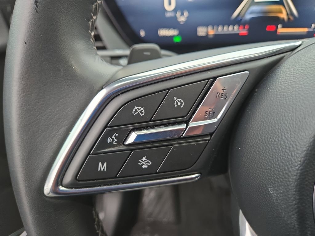 Certified 2025 Buick Envision Preferred image 18