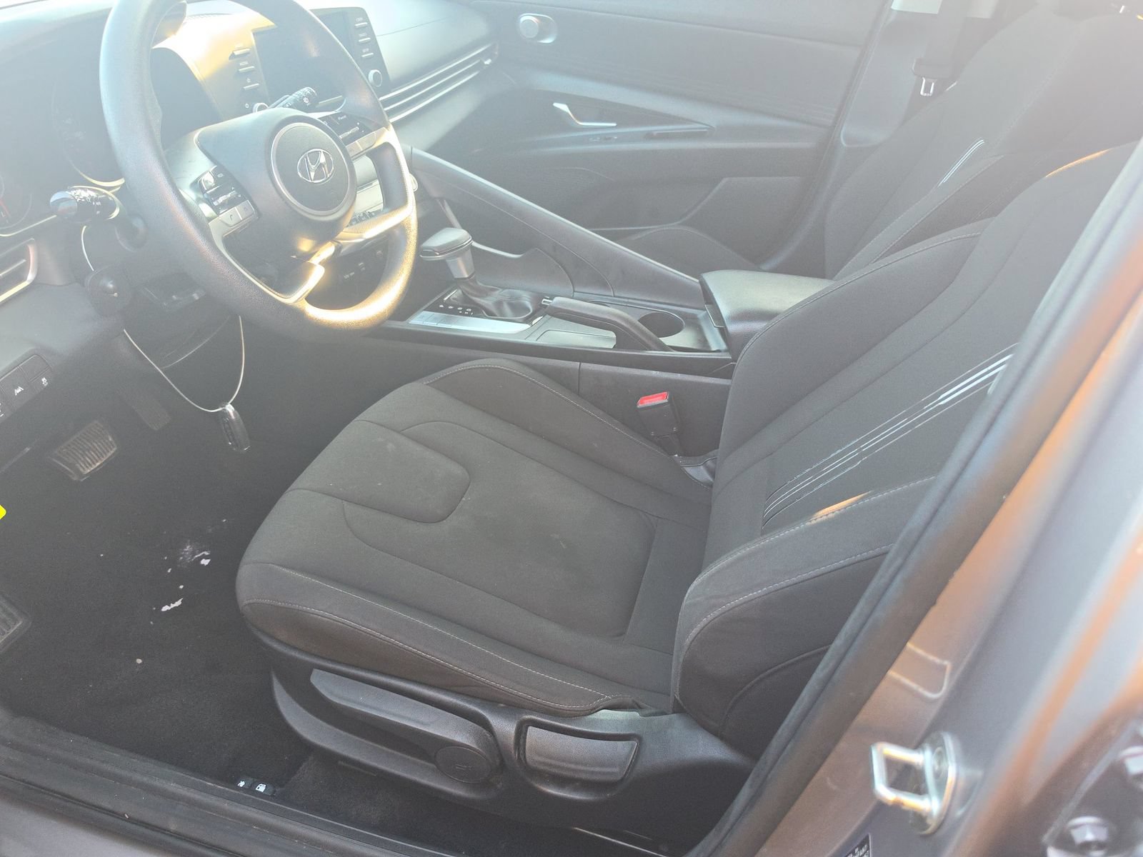 Used 2021 Hyundai Elantra SEL FWD image 8