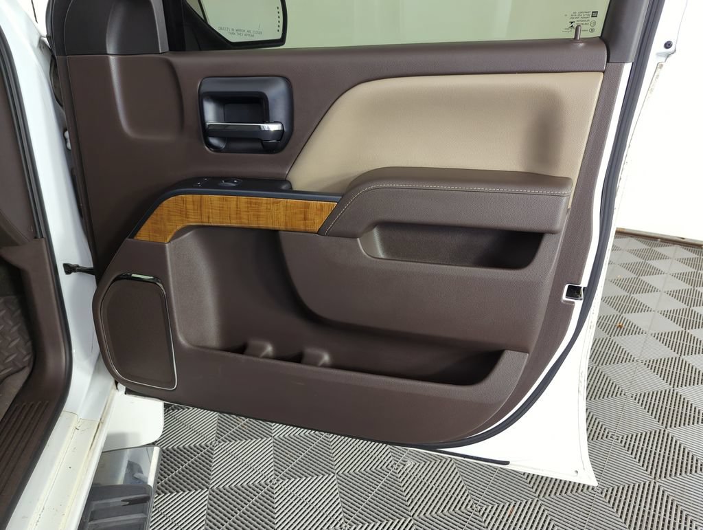 Used 2014 GMC Sierra 1500 SLT w/ SLT Preferred Package RWD image 32