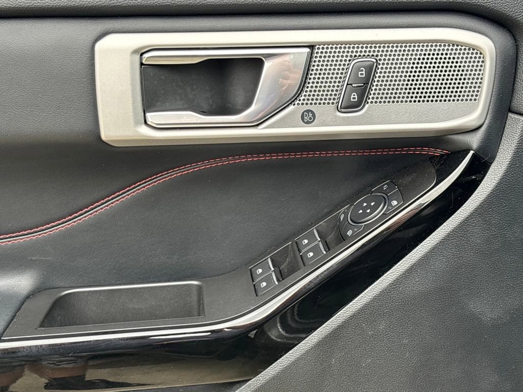 Used 2022 Ford Explorer ST-Line w/ Class IV Trailer Tow Package image 17