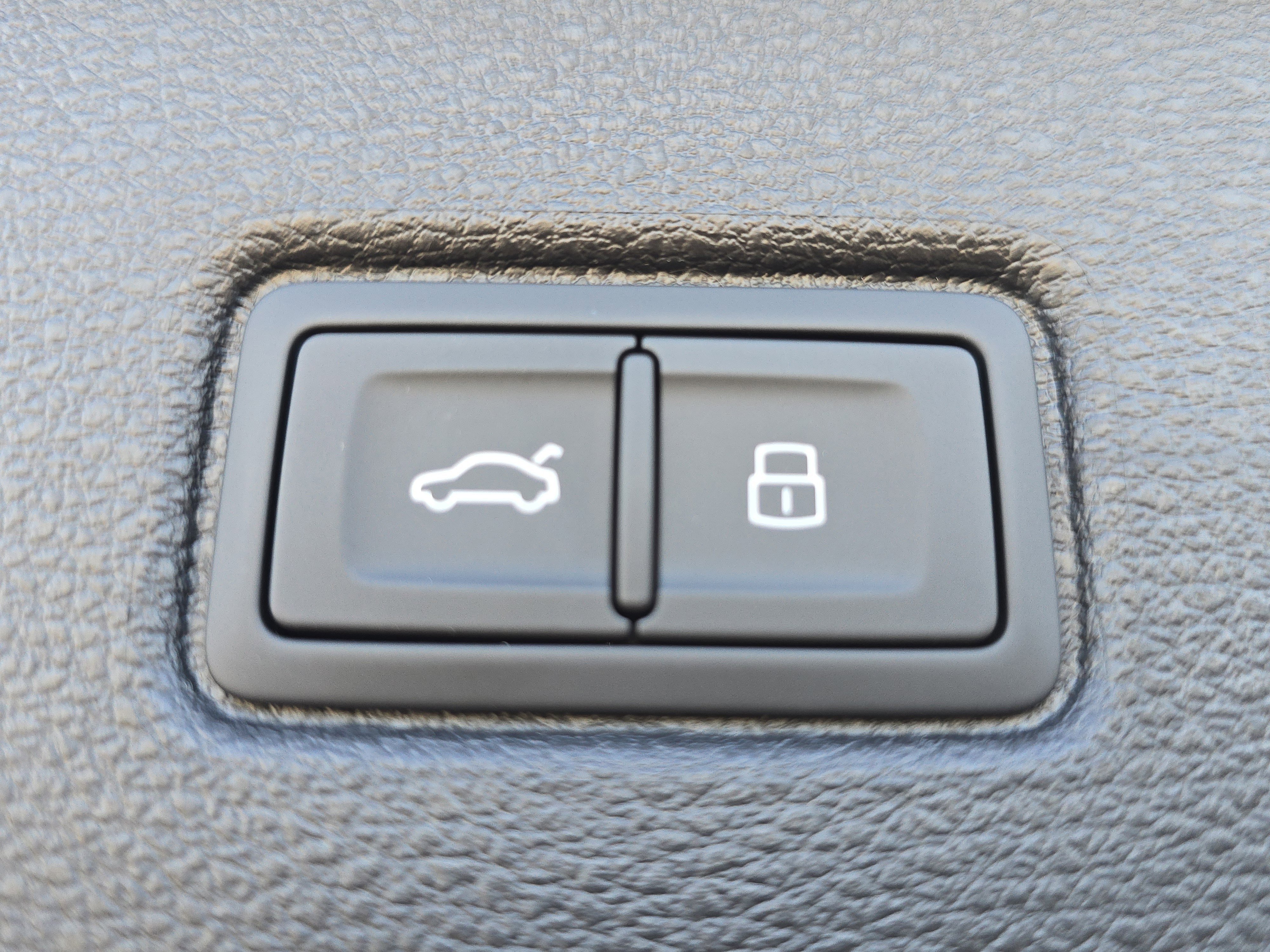 New 2026 Audi Q7 3.0T Prestige image 16